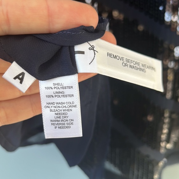 Ann Taylor Loft sequinned Navy tank. Worn once - Picture 5 of 6